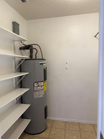 Building Photo - 8201 Canoe Ridge Ln