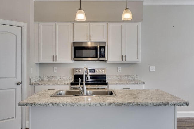 Building Photo - 4281 Valencia Ln