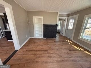 Building Photo - 221 N Forest Ave