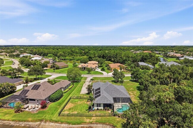 Building Photo - 15449 Mulholland Rd