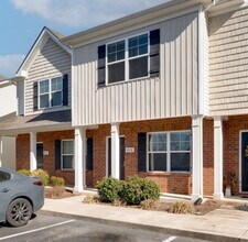 Building Photo - "Charming 2-Bedroom Townhouse Retreat on Staten Drive – Spacious 1,285 Sq. Ft. with 2 Full Baths ...