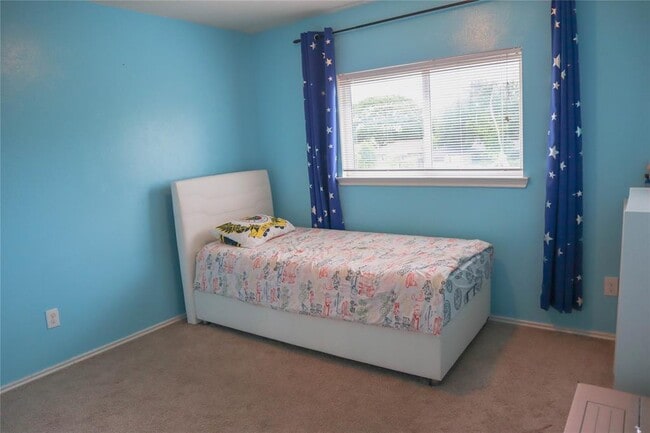 Building Photo - 1110 Crestmont Pl Loop
