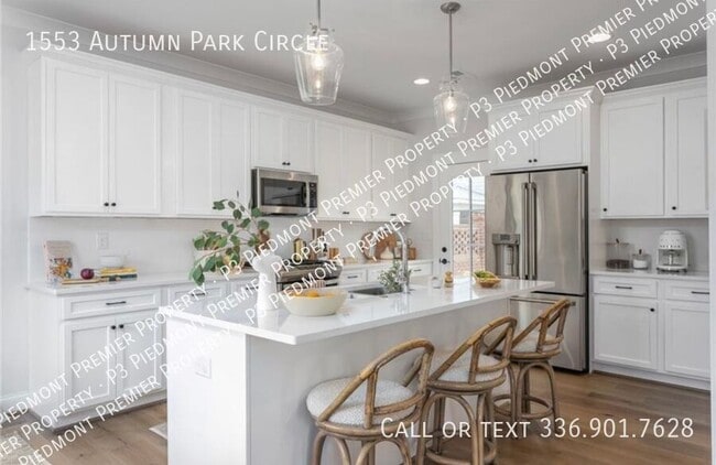 Building Photo - 1553 Autumn Park Cir