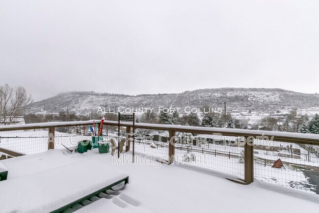 Building Photo - 6009 Hillside Dr