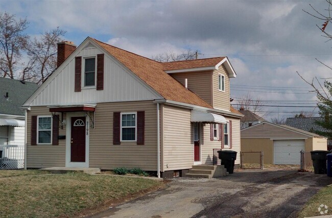 Building Photo - 2198 Ontario St