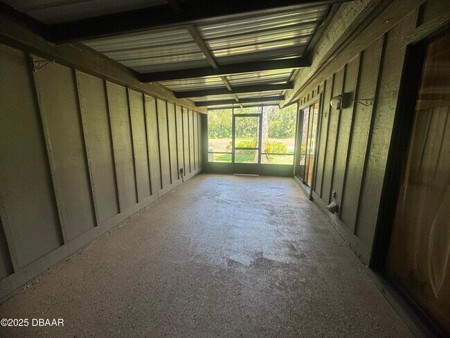 Building Photo - 1917 Goldenrod Way