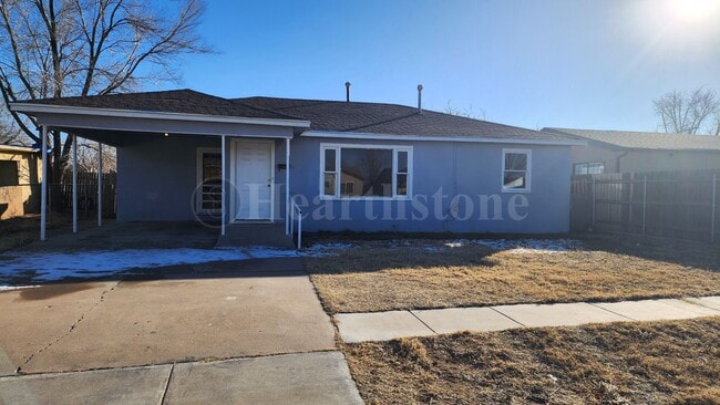 Building Photo - 1012 E Brazos St