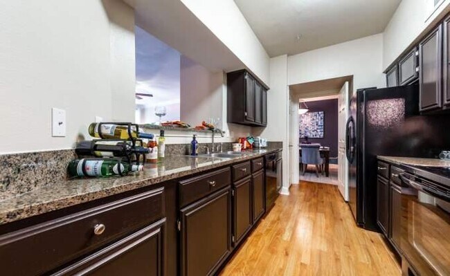 Building Photo - 1 bedroom in Houston TX 77081
