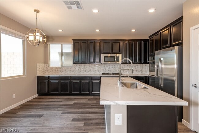 Building Photo - 747 Foreign Reef Wy