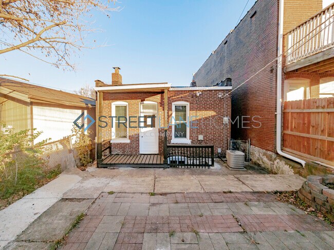 Building Photo - NOW OFFERING HALF OFF THE FIRST FULL MONTH...