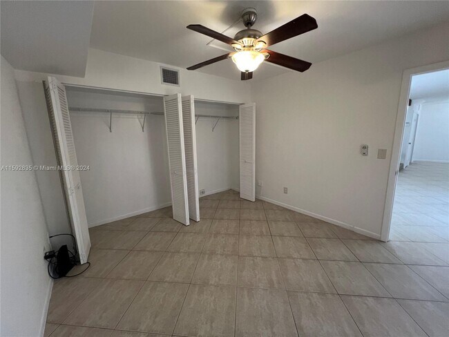 Building Photo - 773 SW 120th Way