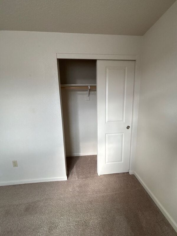 Building Photo - 907 Bryan Ct