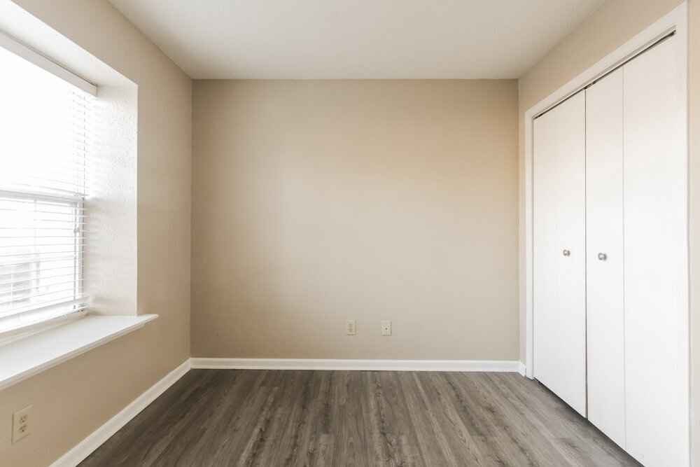 Building Photo - 1418 Green Spring Way