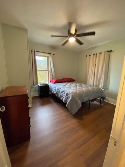 Building Photo - 5 E 3rd Ave