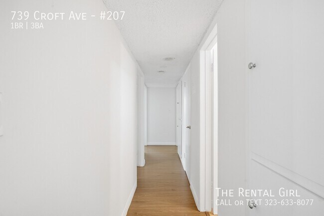 Building Photo - 739 Croft Ave