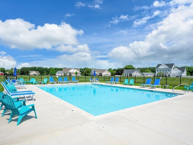 Building Photo - BeachTree Preserve Beauty | Finished Basement, Pool Access & Lawn Care Included