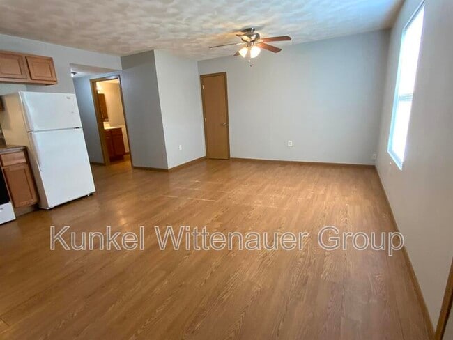 Building Photo - 1806 Jamestown Rd