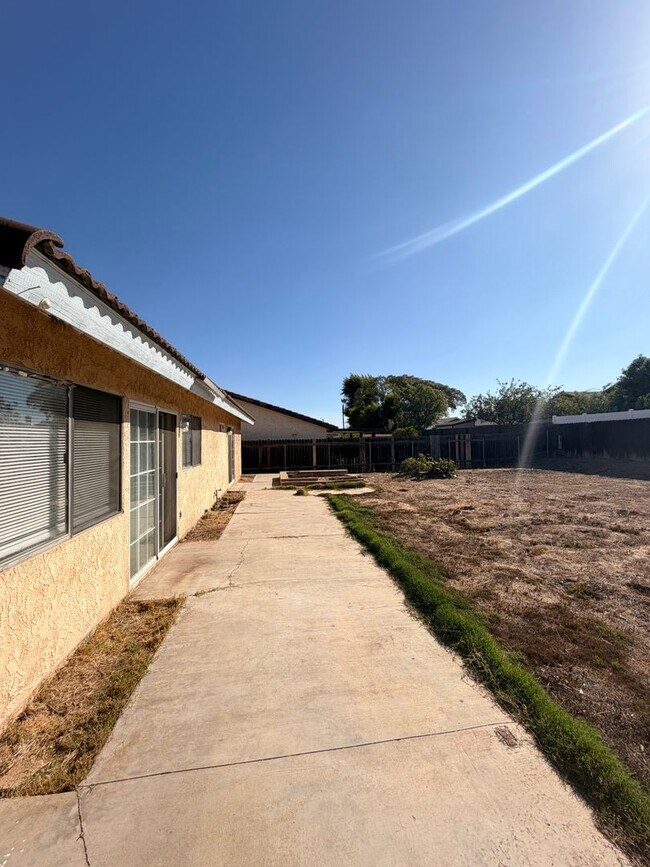 Building Photo - 13193 Running Deer Rd