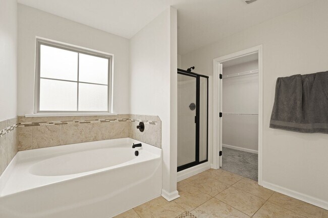 Building Photo - Spacious 4 Bedroom Home With Plenty of Space to Enjoy and Resort-style Amenities in Belmont Glen