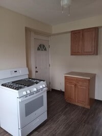 Building Photo - 455 Wilkinson St