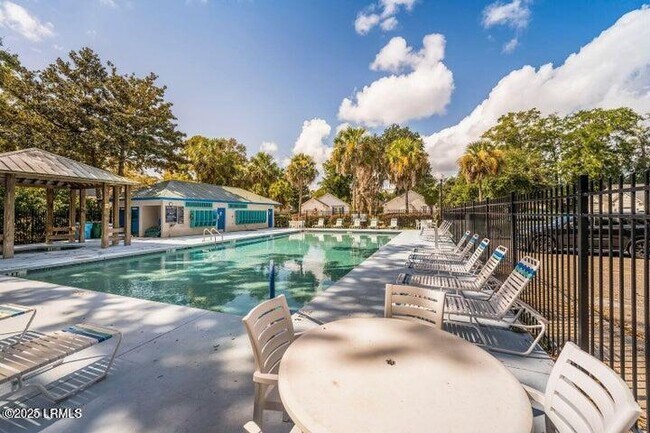Building Photo - 1 Wateree Ct