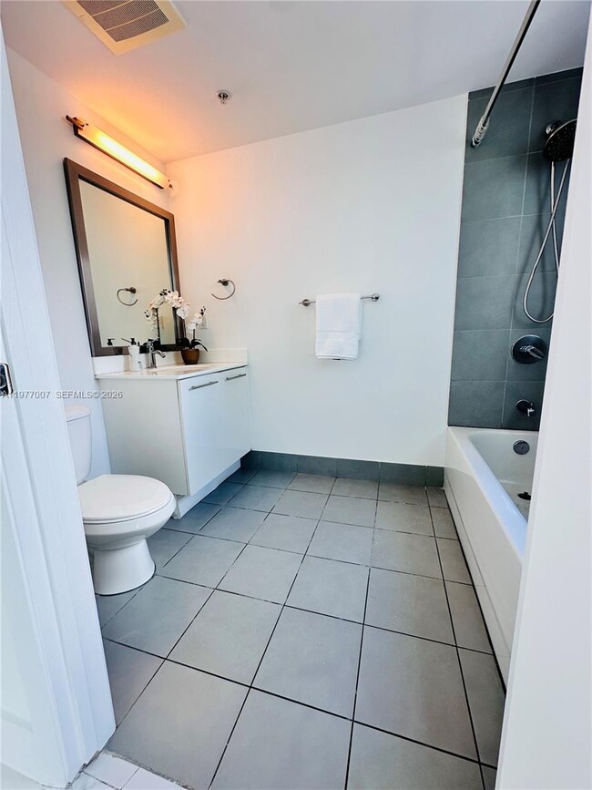 Building Photo - 92 SW 3rd St