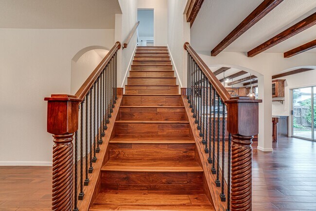 Building Photo - 6308 Parsley Hill
