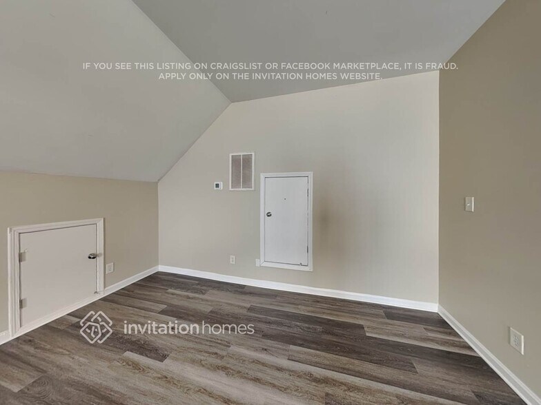 Building Photo - 15020 Woodstar Rd