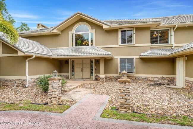 Building Photo - 2442 Newfound Harbor Dr