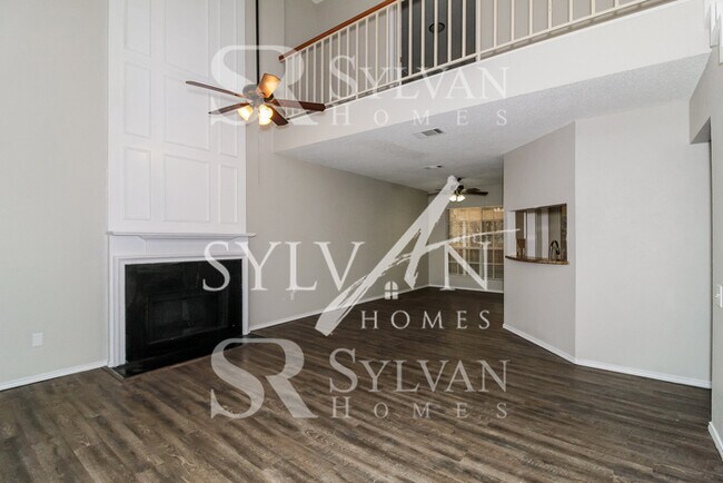 Building Photo - Prepare to fall in love with this 4BR, 2.5BA home.