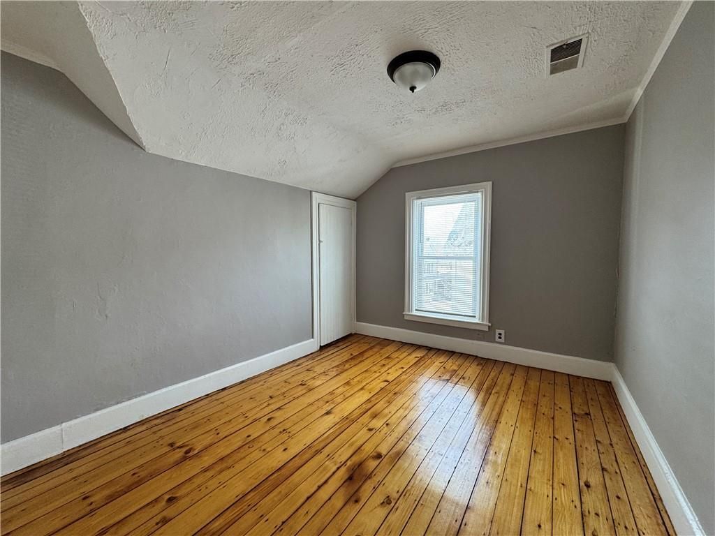 Building Photo - 910 Atwells Ave