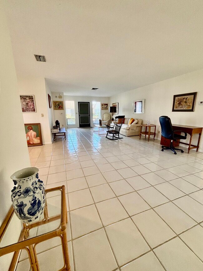 Building Photo - 6110 Ambertree Ln