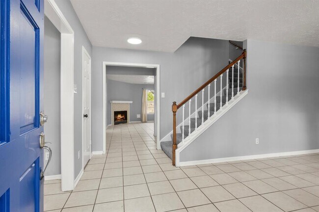 Building Photo - 6615 Broken Stone