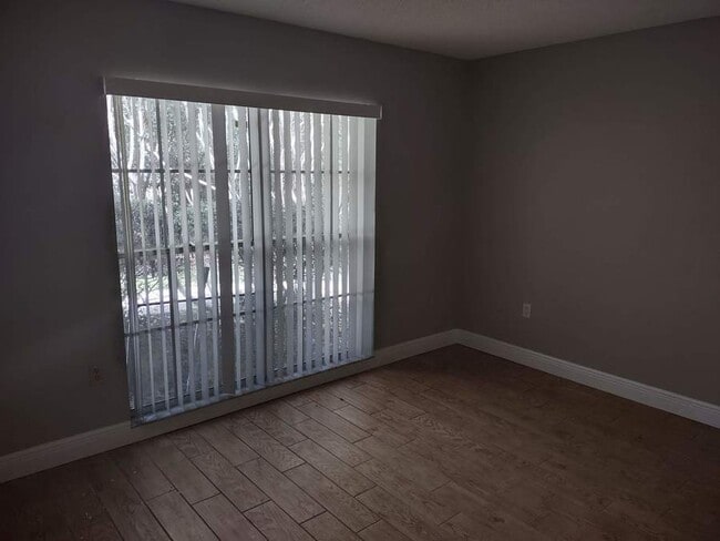 Building Photo - 8811 Seeley Ln