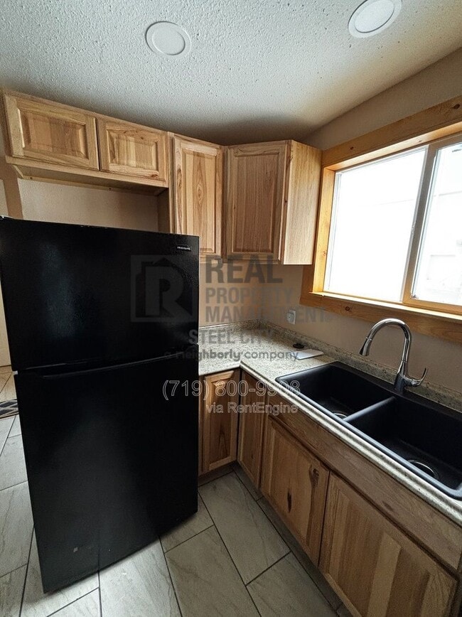 Building Photo - 218 Polk St