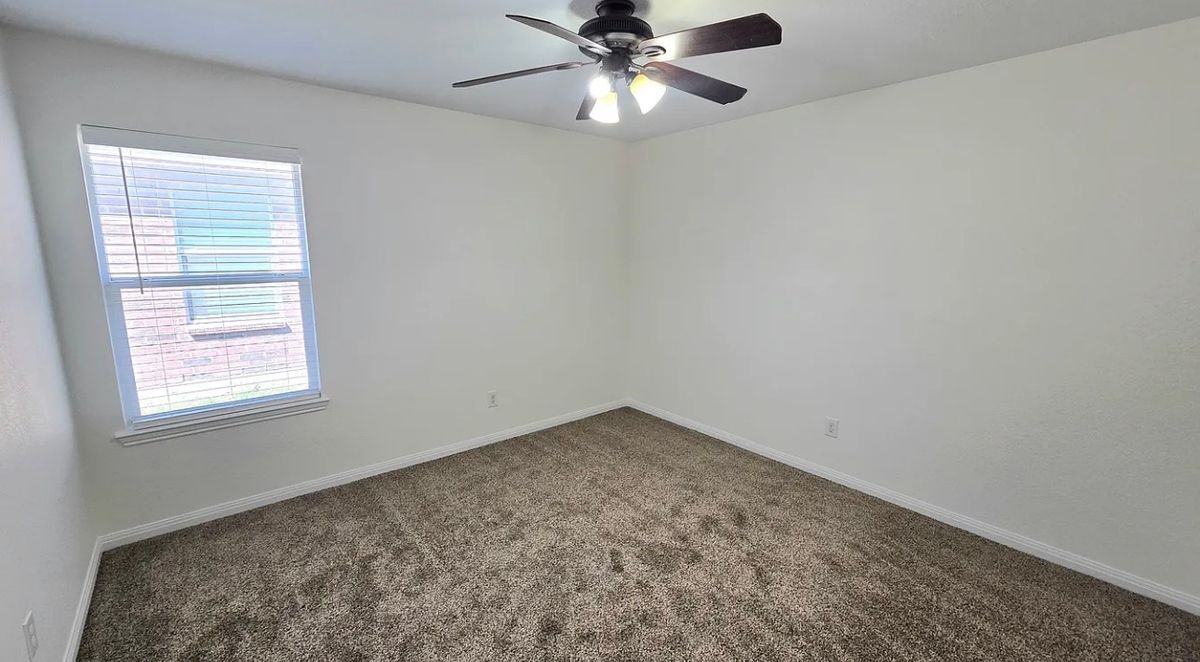 Building Photo - 1241 Kachina Ln