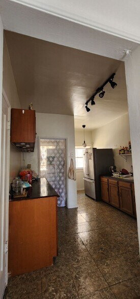 Building Photo - 3843 W 27th St