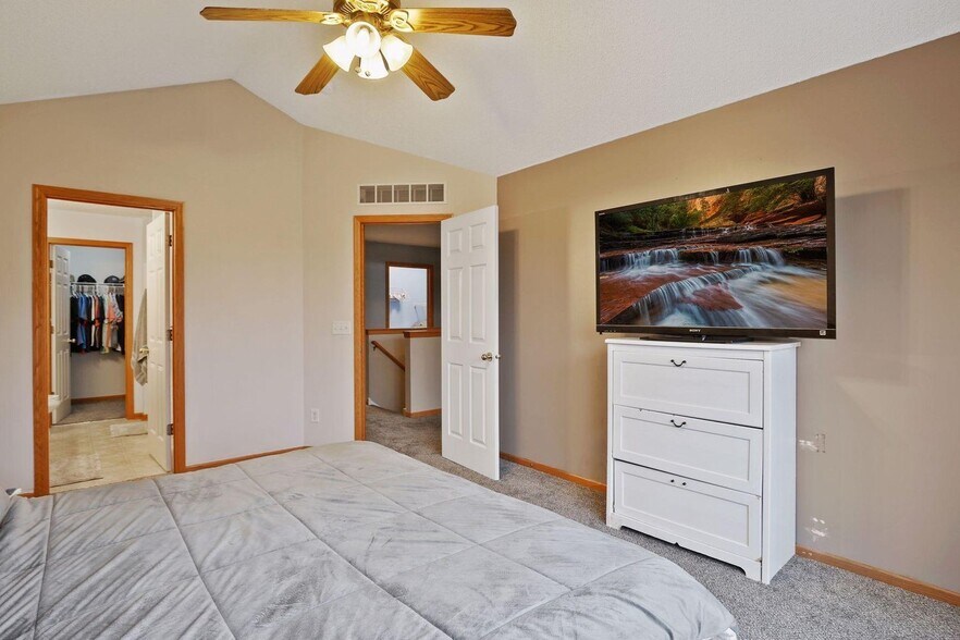 Building Photo - 17083 Encina Path