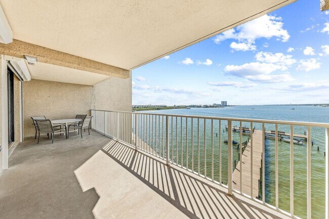 Building Photo - 1516 Sandpiper Ln