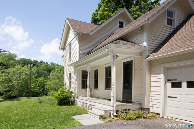 Building Photo - 20 Ethan Allen St