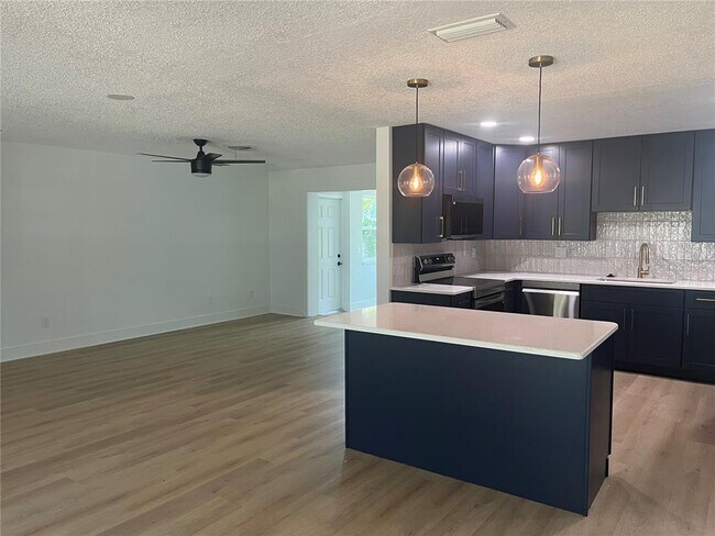 Building Photo - 2017 Rebecca Dr