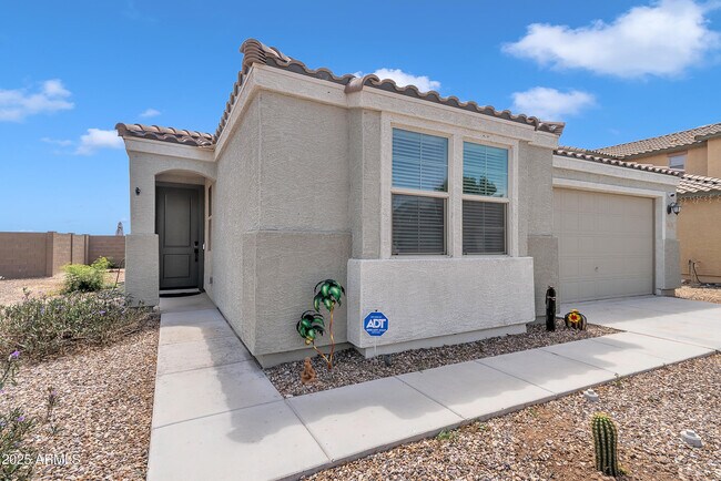 Building Photo - 25779 W Hazel Dr