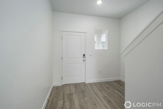 Building Photo - Stunning Brand New Home in Lehi!!
