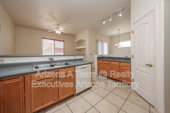 Building Photo - 7427 E Placita Rio Cabo