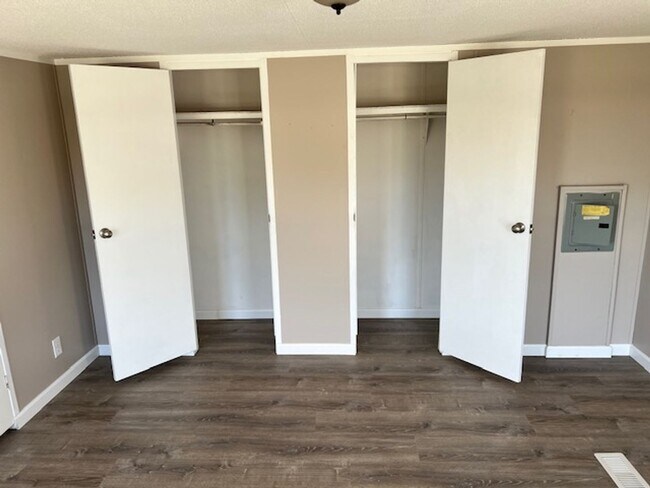 Building Photo - Newly Remodeled Home on a large lot