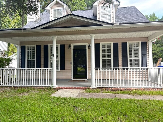 Building Photo - Available now. Great 3 BR/2.5 BA Home Avai...