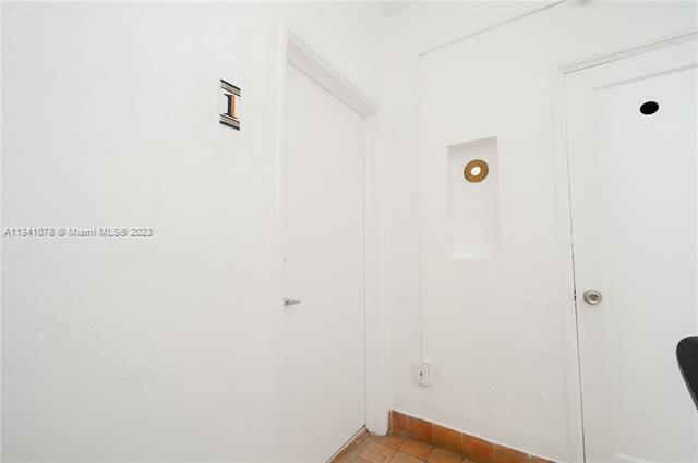 Building Photo - 825 Jefferson Ave