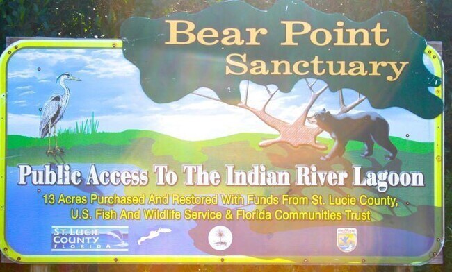 Building Photo - 5159 N Hwy A1A