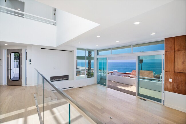 Building Photo - 21349 Rambla Vis