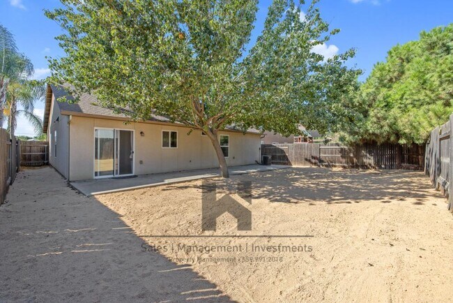 Building Photo - 2244 Country View Ave